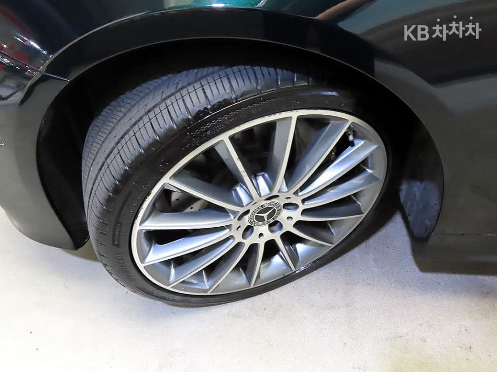 Mercedes-Benz E-Клас (W213)E450 4MATIC Coupe Стандартен - 20