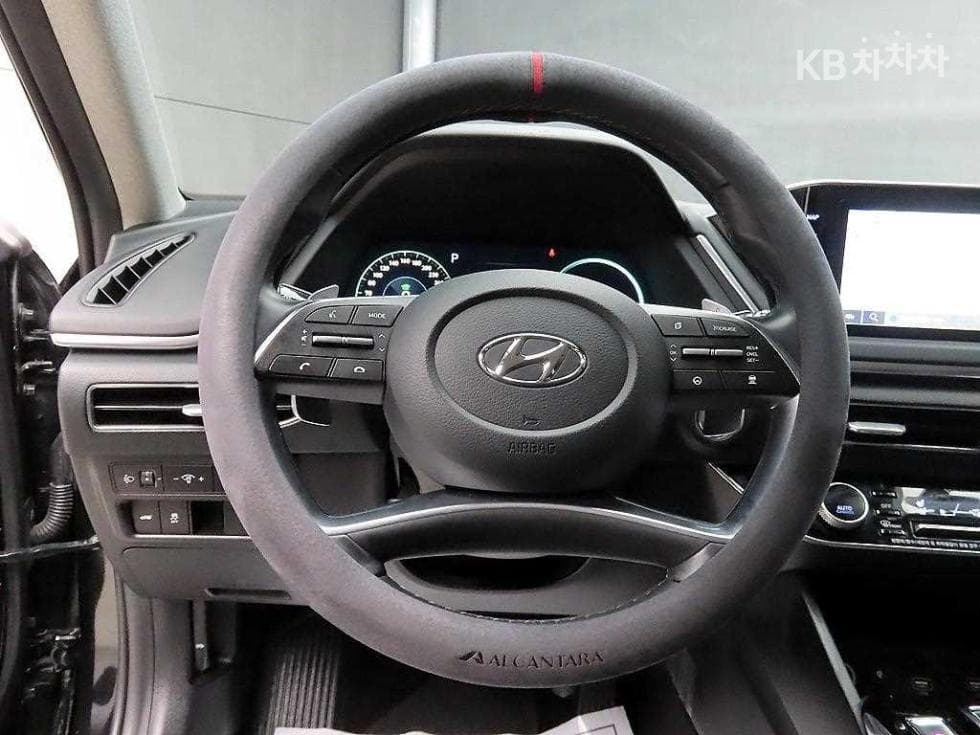 Хюндай Соната Хибрид (DN8)2.0 Хибрид Premium 밀레니엄 - 9