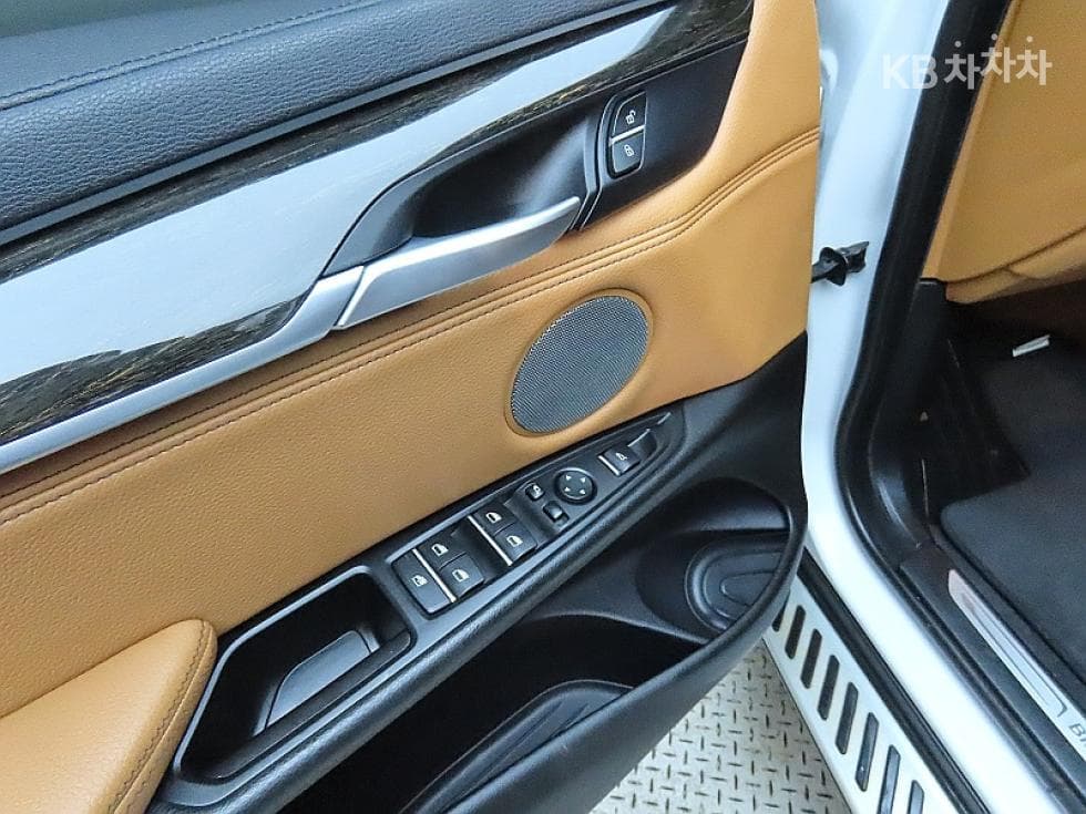 BMW X6(F16)xDrive 30d Стандартен - 13
