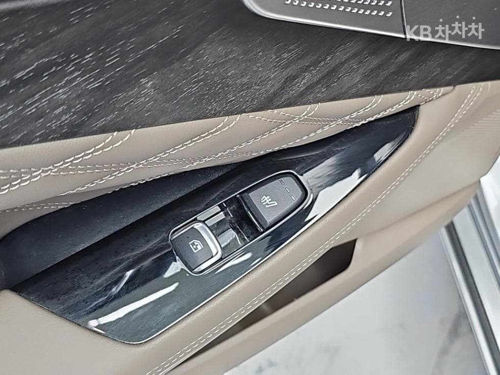 Kia K8 Hybrid1.6 Turbo Signature - 14