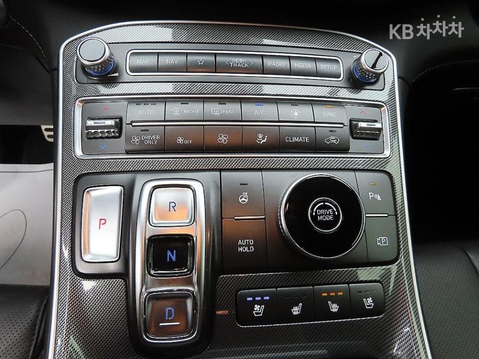 Хюндай The New (фейслифт) Санта Фе TM Хибрид1.6 HEV 2WD Престиж - 10
