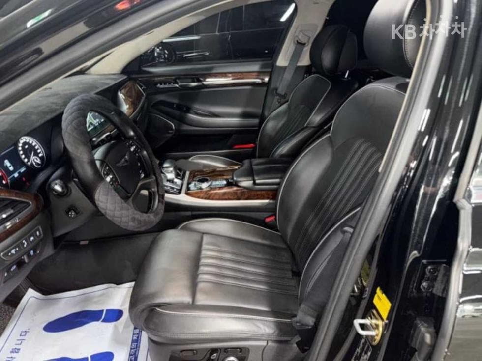 Genesis EQ9005.0 GDI AWD Prestige - 6