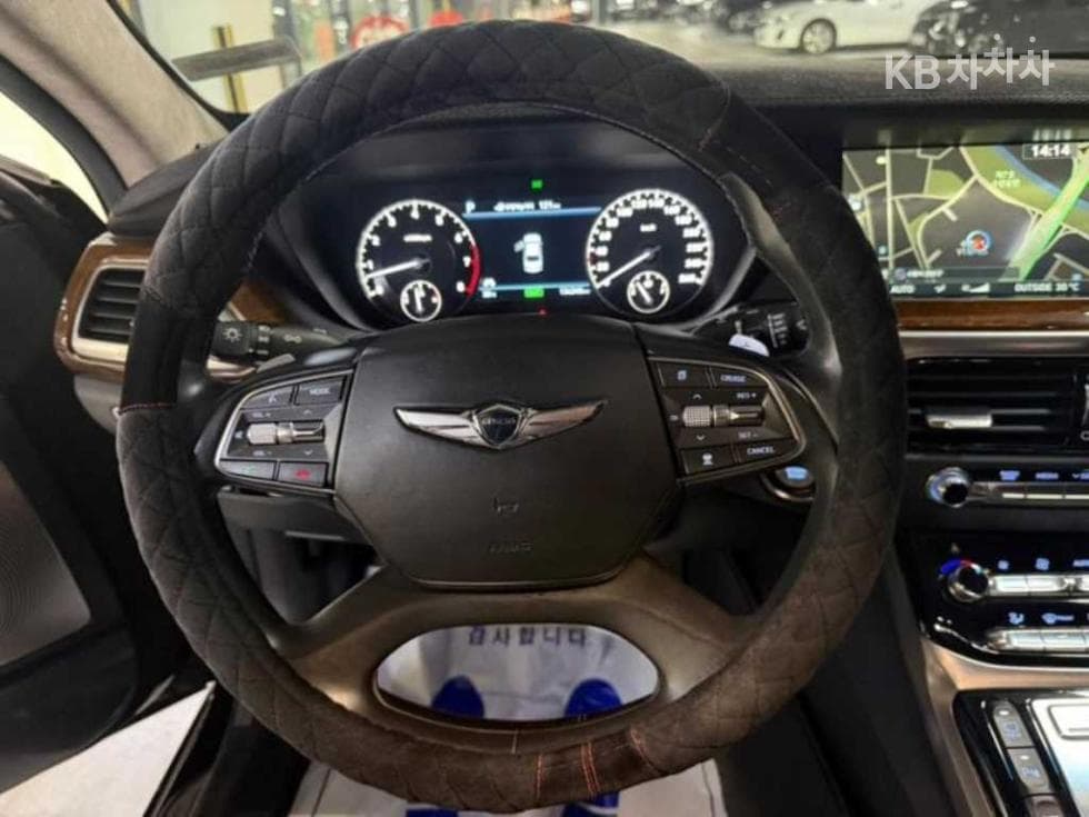 Genesis EQ9005.0 GDI AWD Prestige - 8