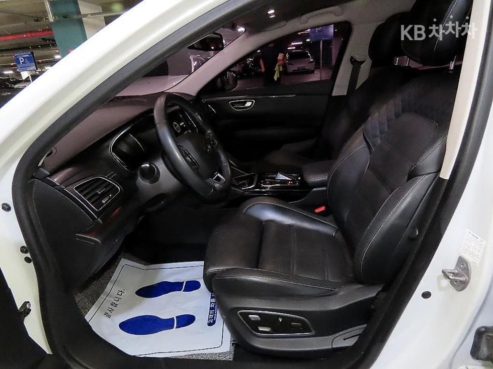 Renault Korea SM62.0 LPe Disabled-accessible LE - 6