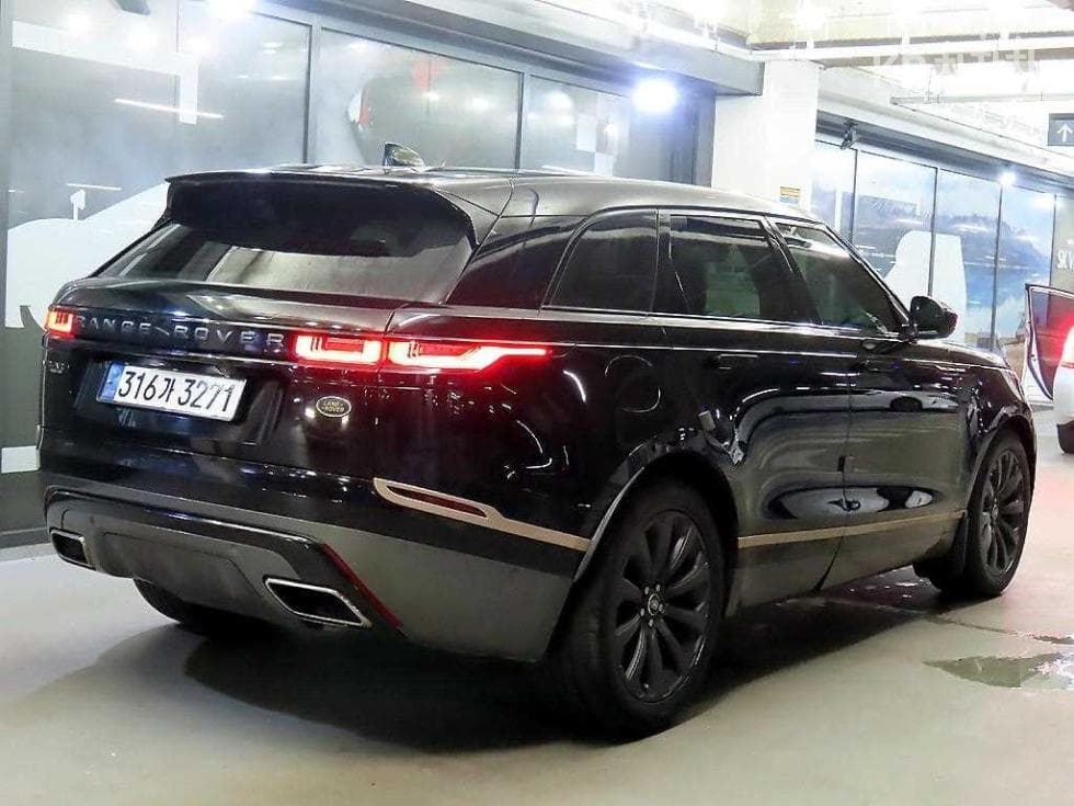 Land Rover Range Rover 벨라3.0 D300 R-Dynamic SE - 4