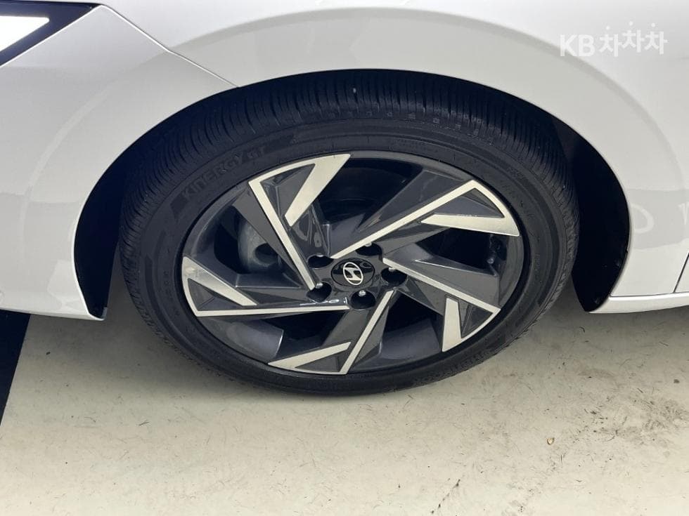 Хюндай All New Avante (Elantra)(CN7)1.6 Бензин Inspiration - 17