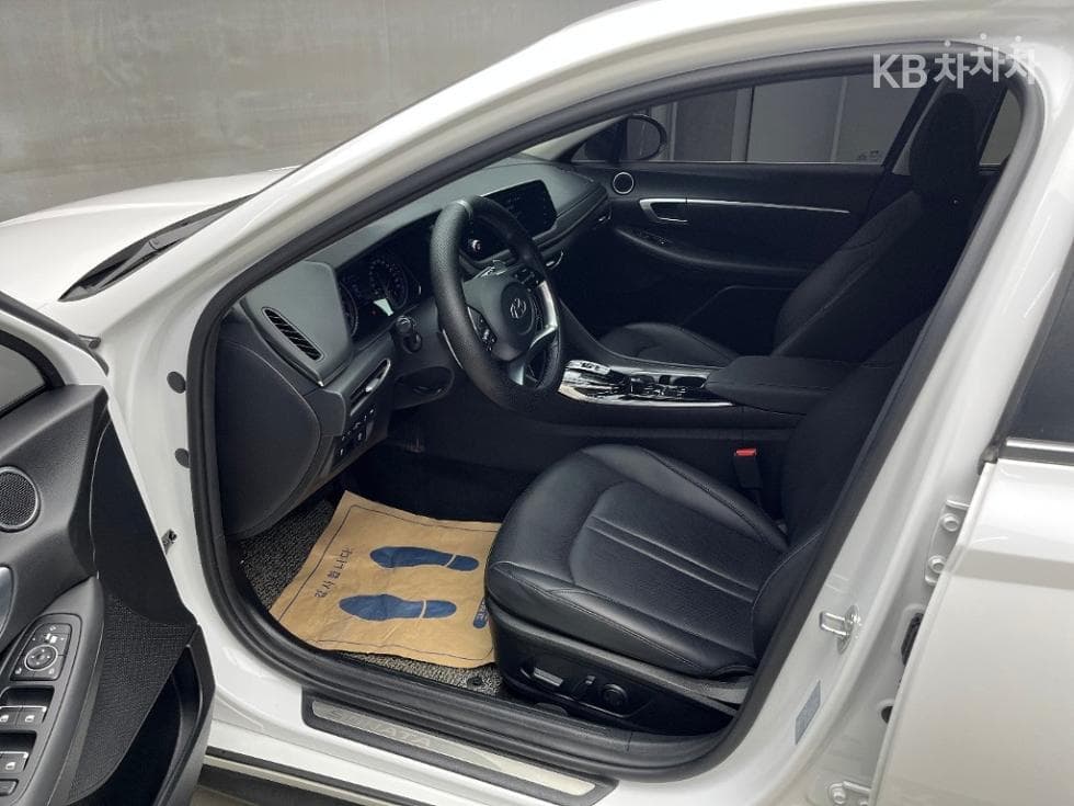 Hyundai Sonata (DN8)2.0 Premium 패밀리 - 5