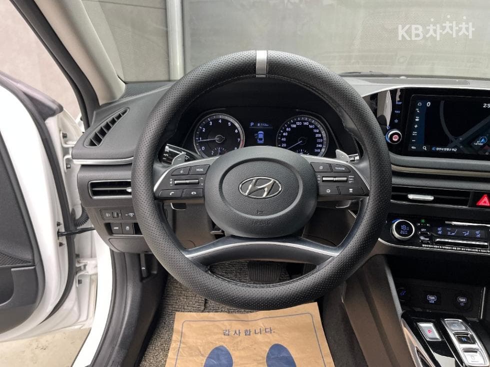 Hyundai Sonata (DN8)2.0 Premium 패밀리 - 9
