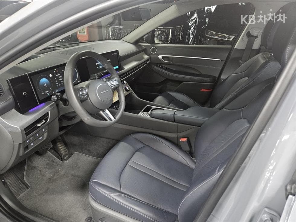 Hyundai Sonata The Edge (Sonata facelift)(DN8)2.0 Exclusive - 18