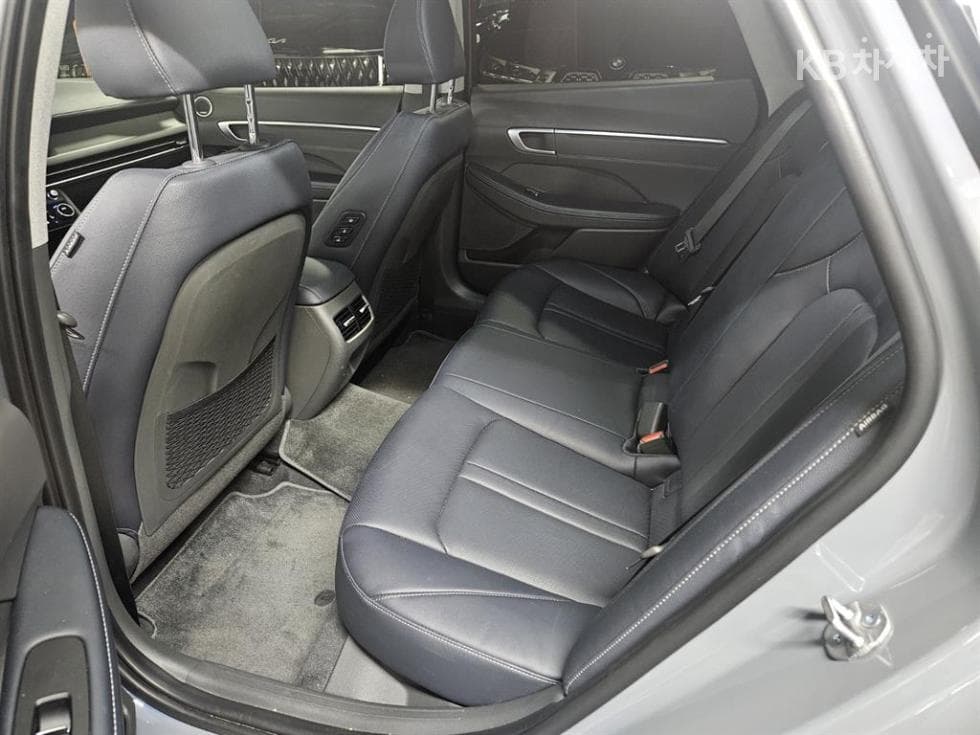 Hyundai Sonata The Edge (Sonata facelift)(DN8)2.0 Exclusive - 19