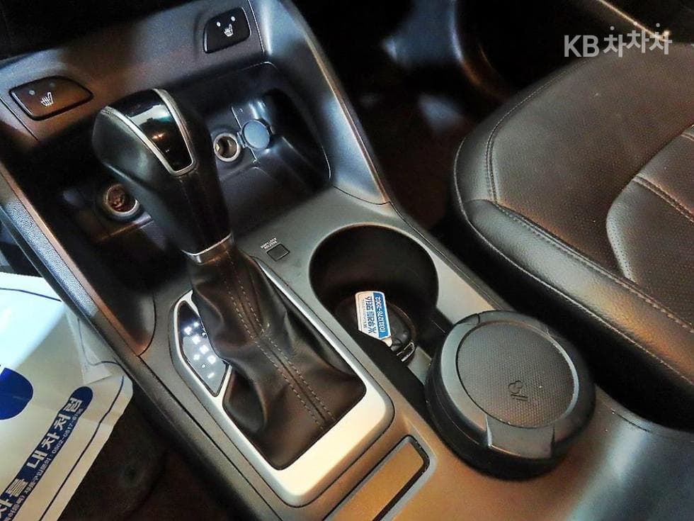 Хюндай Нов Туксон ixДизел(e-VGT)2WD Смарт Специал (специален признак/издание) - 12