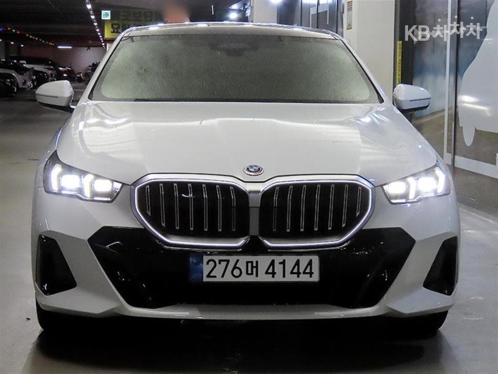 BMW New5 Series(G60)523d xDrive M Sport - 2
