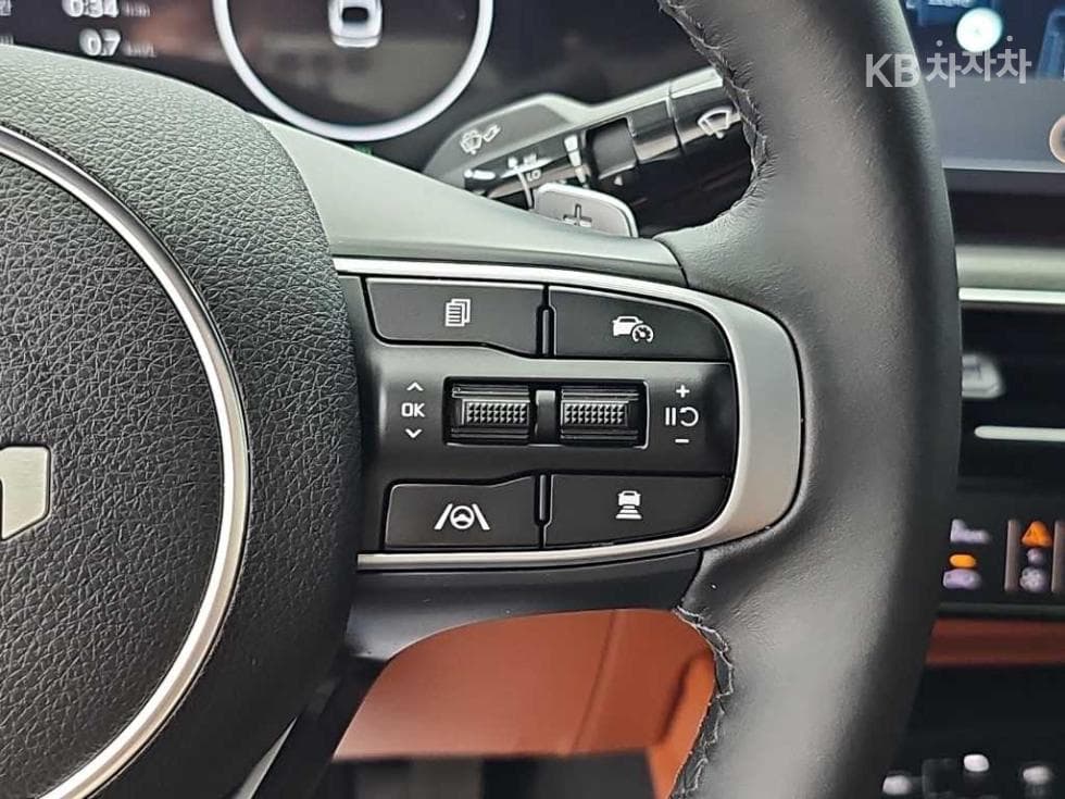 Kia The New (facelift) K5 Hybrid 3rd Gen2.0 HEV Noblesse - 17