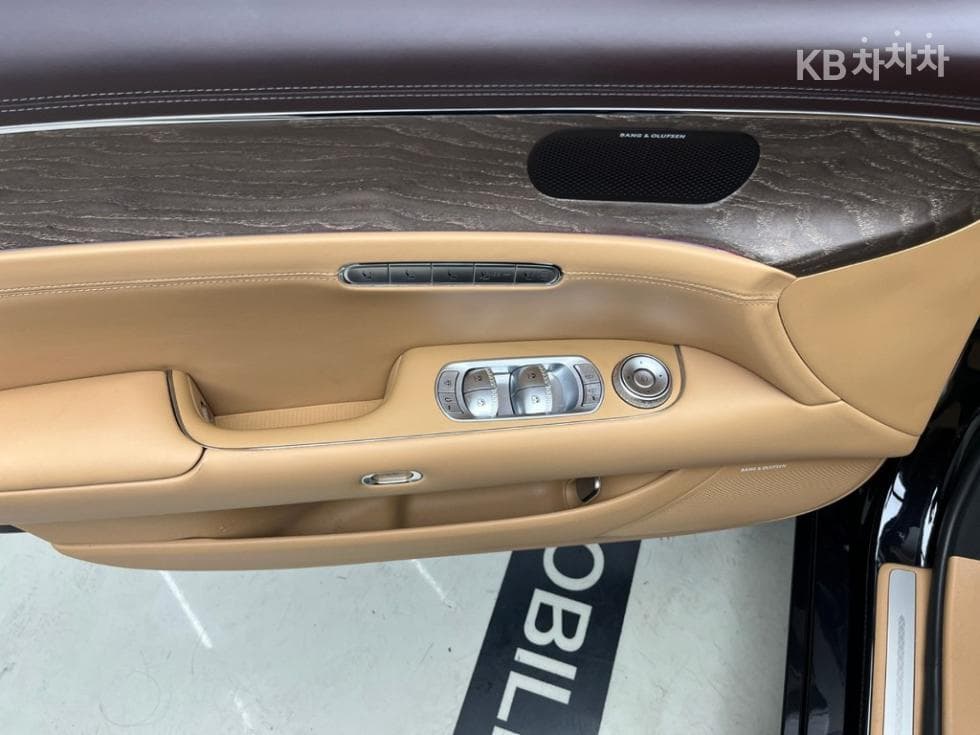 Дженезис G90(RS4)3.5T AWD Стандартен - 11
