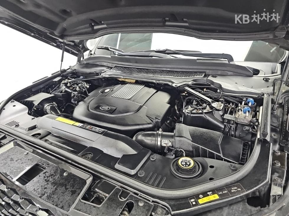 Land Rover New Range Rover Sport3.0 SDV6 Autobiography Dynamic - 5