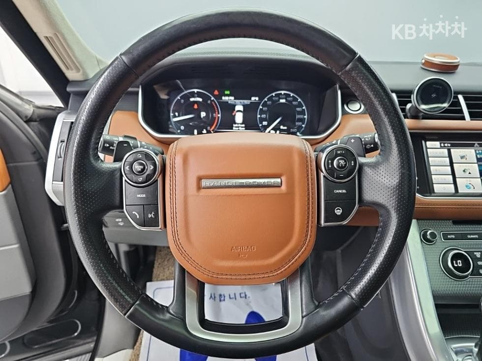 Land Rover New Range Rover Sport3.0 SDV6 Autobiography Dynamic - 9