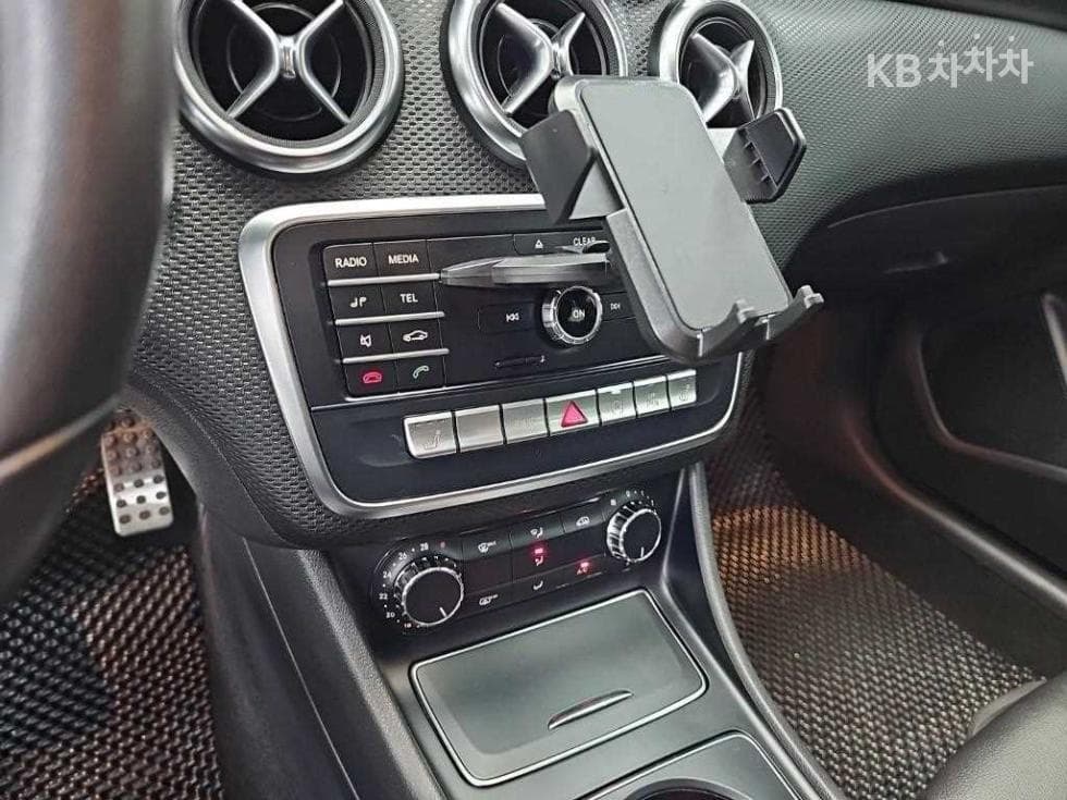 Mercedes-Benz A클래스A200 W176 - 9
