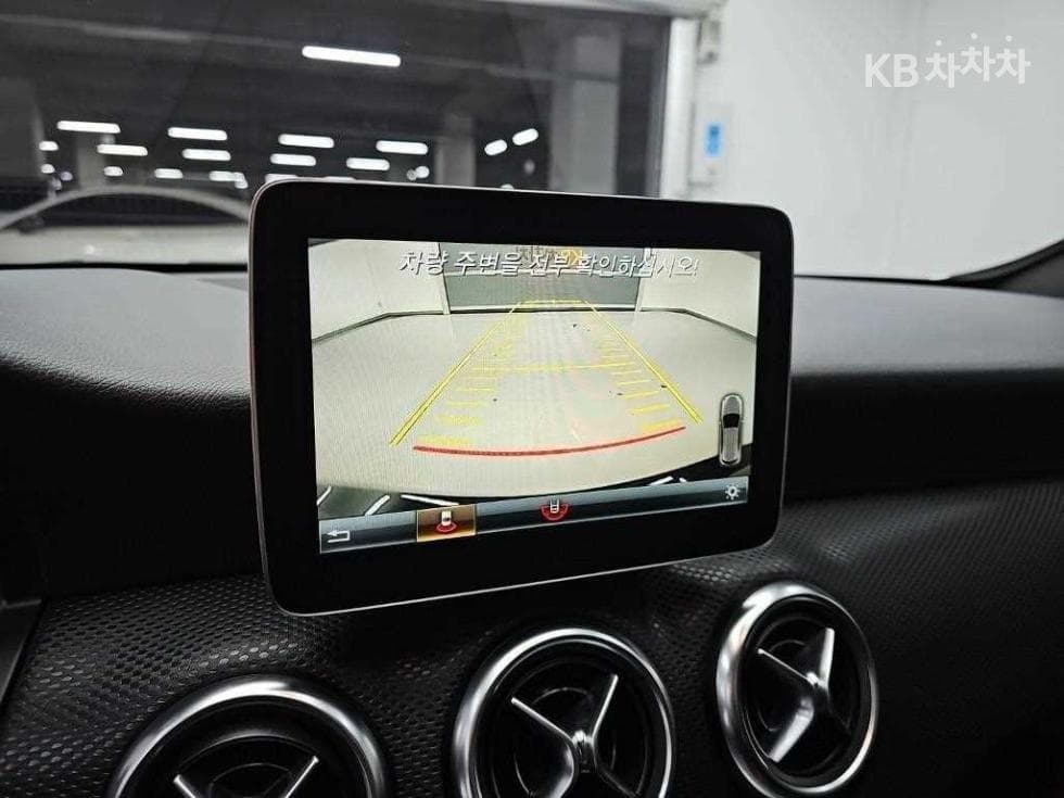 Mercedes-Benz A클래스A200 W176 - 13
