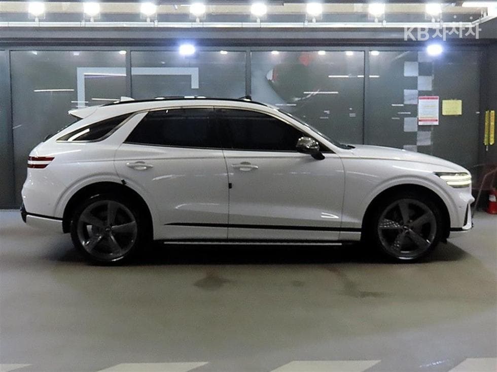 Дженезис GV70Бензин 2.5T 스포츠패키지 2WD - 3