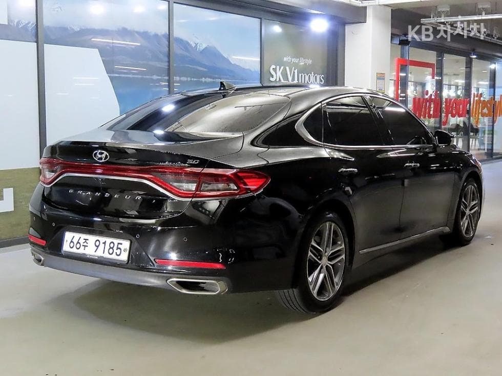 Hyundai Grandeur (Azera)IG3.0 Exclusive Standard - 4