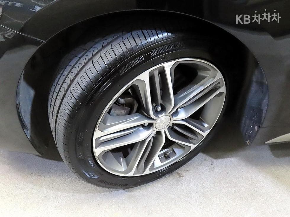 Hyundai Grandeur (Azera)IG3.0 Exclusive Standard - 20