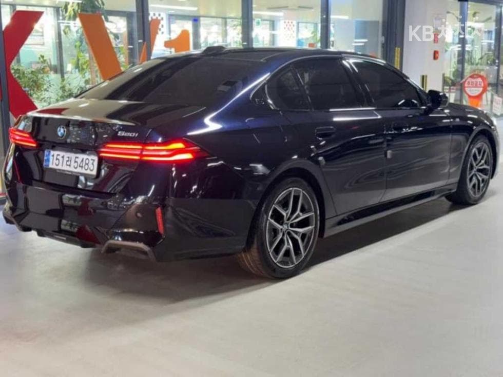 BMW New5 Series(G60)520i Standard - 4