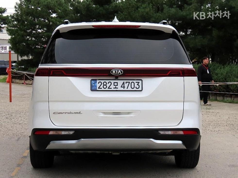 Киа Канивал 4-то поколениеD2.2 9-местен Noblesse - 4