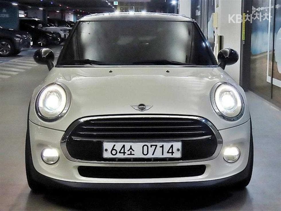 Мини Cooper 3도어D 1.5 Среден клас - 2