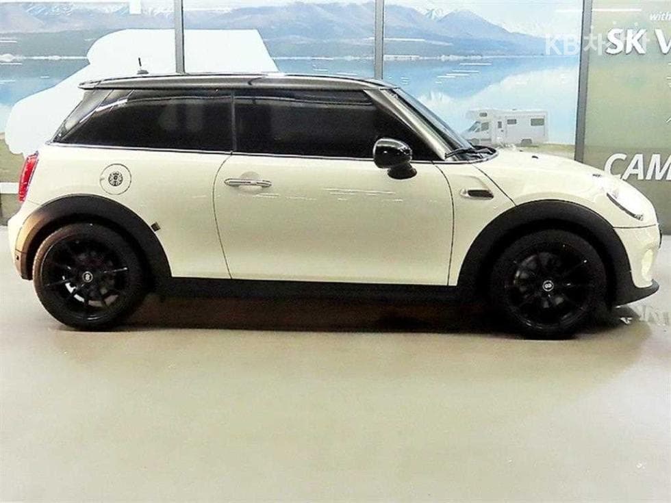 Мини Cooper 3도어D 1.5 Среден клас - 3