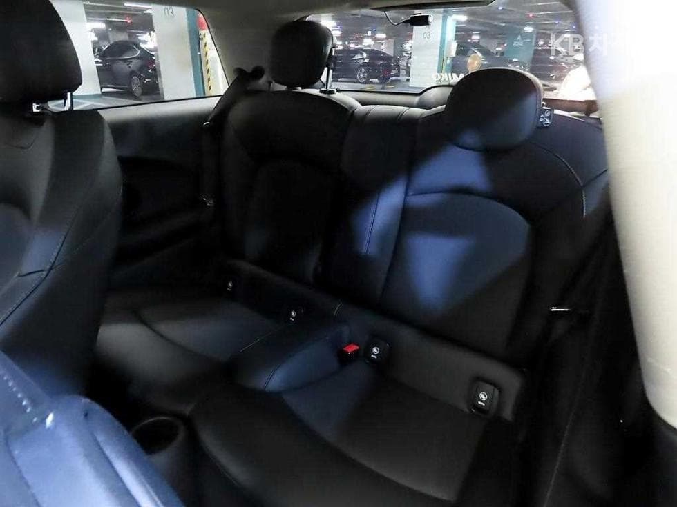 Мини Cooper 3도어D 1.5 Среден клас - 7