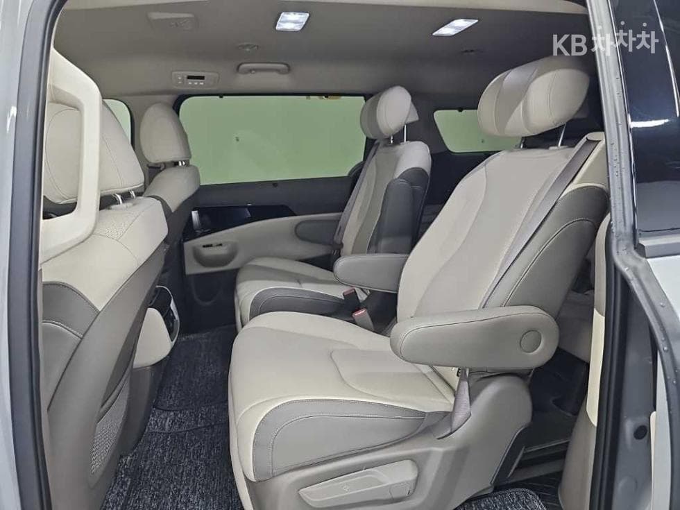 Kia The New (facelift) Carnival 4th generationG3.5 GDI 7-seater (Limousine) Gravity - 12