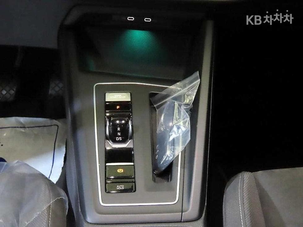Volkswagen The Golf 8(MK8)2.0 Турбо Дизел Инжекция Premium - 12