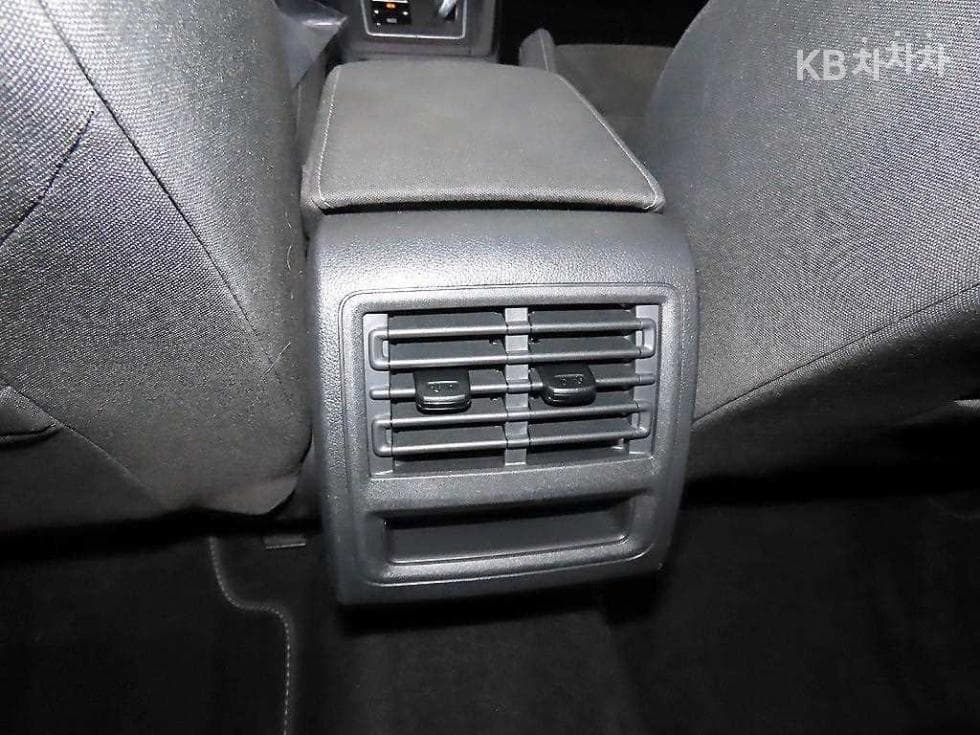 Volkswagen The Golf 8(MK8)2.0 Турбо Дизел Инжекция Premium - 17