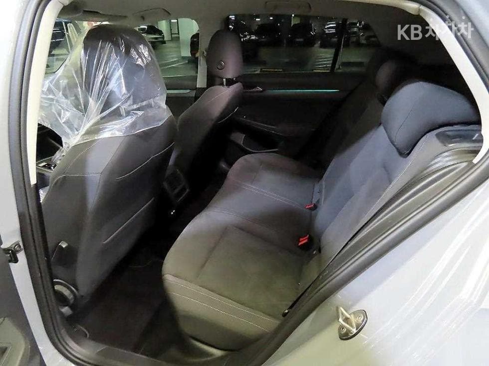Volkswagen The Golf 8(MK8)2.0 Turbo Diesel Injection Premium - 7