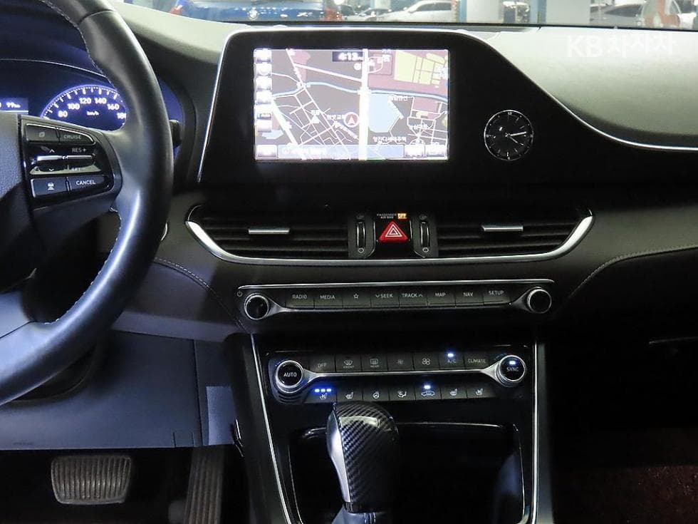Хюндай Grandeur (Azera)IG2.4 Premium Стандартен - 11