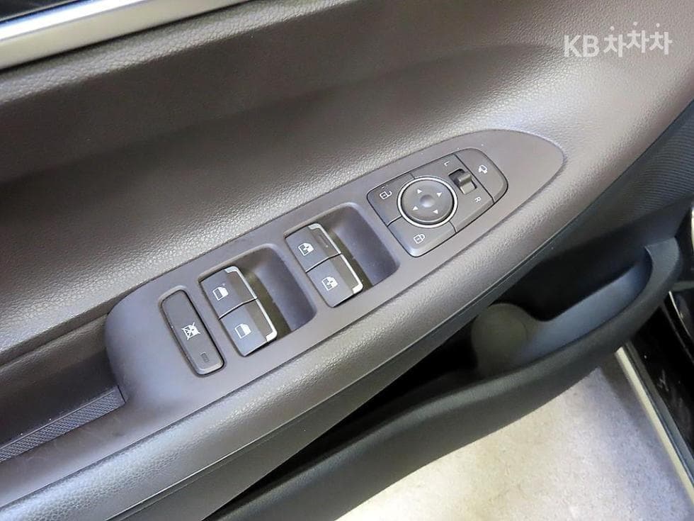 Хюндай Grandeur (Azera)IG2.4 Premium Стандартен - 13