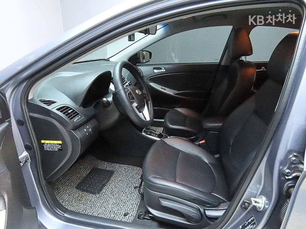 Хюндай Акцент(신형)1.4 VVT Modern - 10