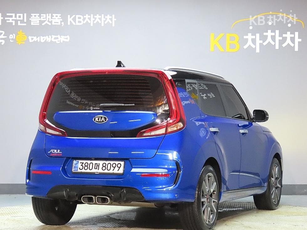 Киа Soul 부스터1.6 T-GDI Noblesse Специал (специален признак/издание) - 2