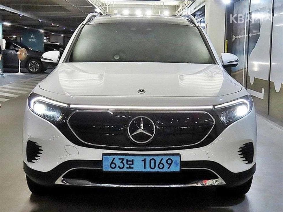 Mercedes-Benz EQB (X243)EQB 300 4Matic AMG Line - 2