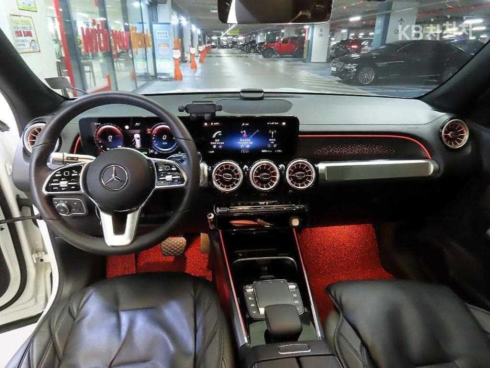 Mercedes-Benz EQB (X243)EQB 300 4Matic AMG Line - 10