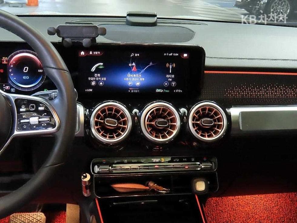 Mercedes-Benz EQB (X243)EQB 300 4Matic AMG Line - 11
