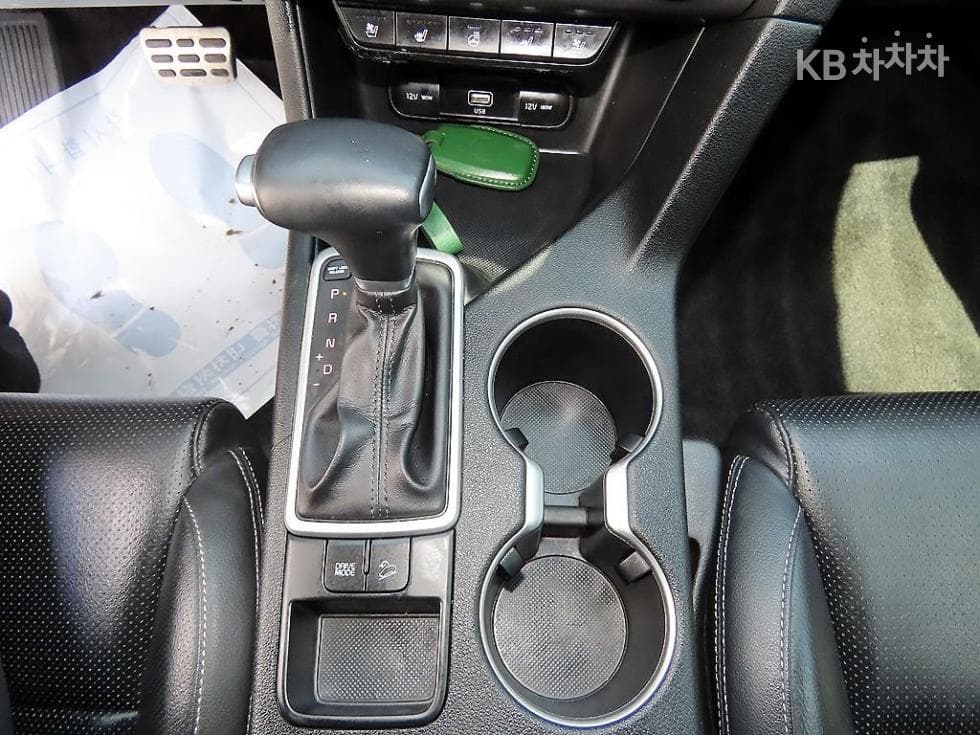 Киа Sportage 더 볼드2.0 Дизел 2WD Престиж - 10
