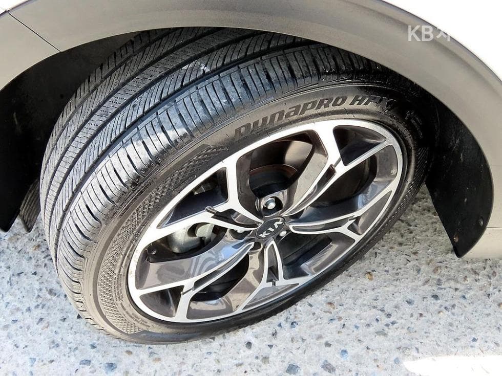 Киа Sportage 더 볼드2.0 Дизел 2WD Престиж - 20