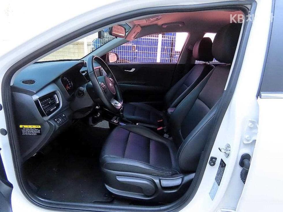 Киа StonicДизел 1.6 VGT Тренди - 5