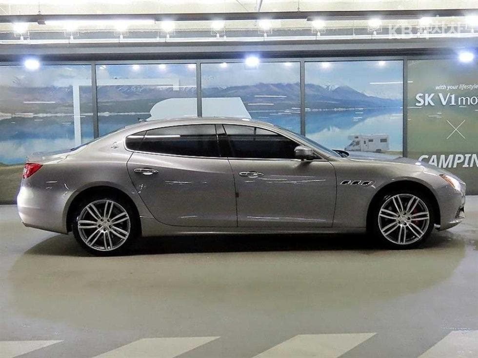 마세라티 콰트로Forte3.0 V6 그란루쏘 - 3