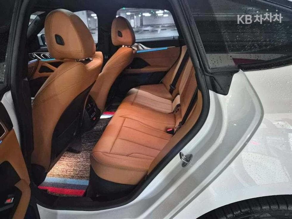BMW i4eDrive40 M Sport Pro - 7