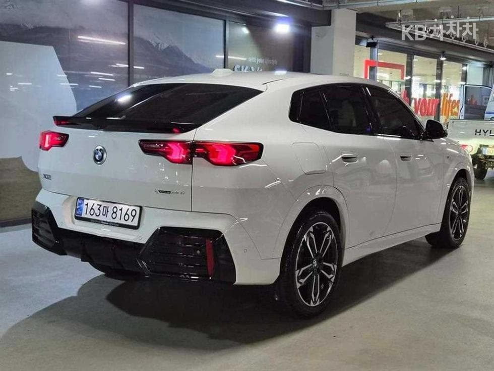 BMW X2 (F39)xDrive M35i Стандартен - 4