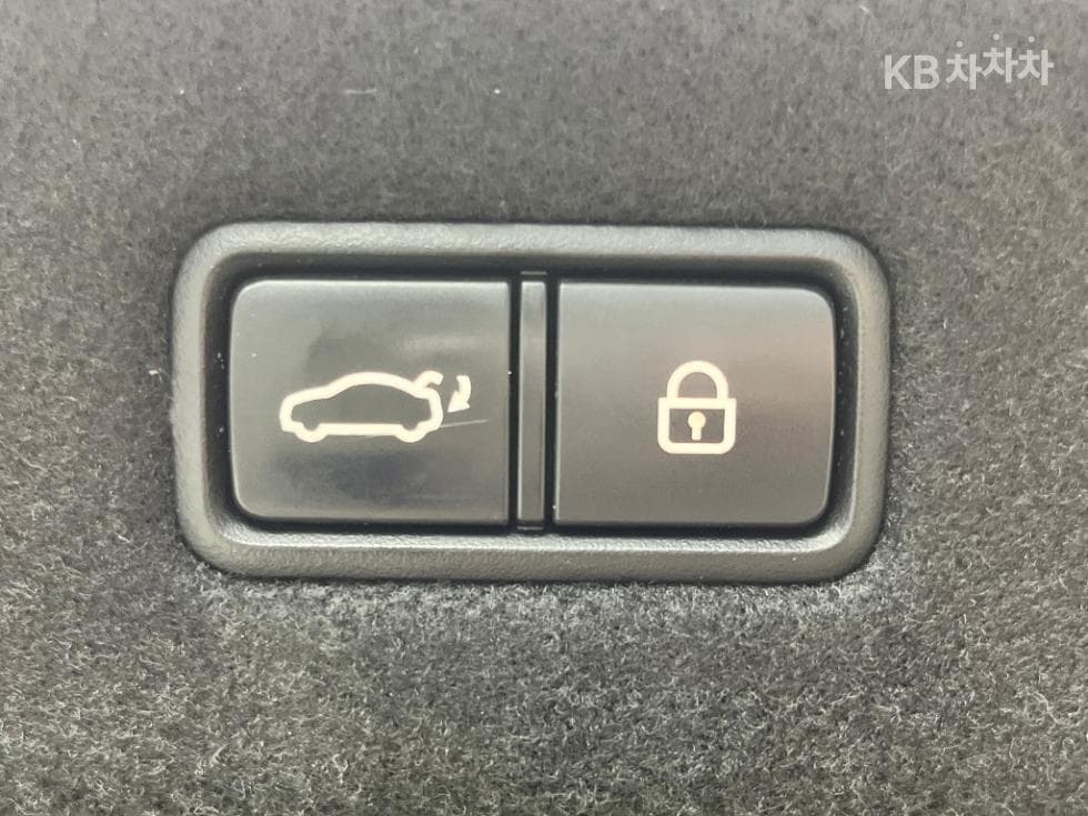 Дженезис EQ9003.8 GDI AWD Премиум Люкс - 17