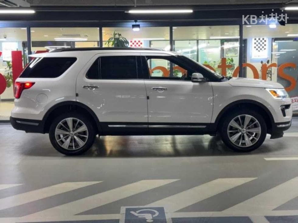 Форд Нов Експлорер2.3 EcoBoost 4x4 Limited - 3