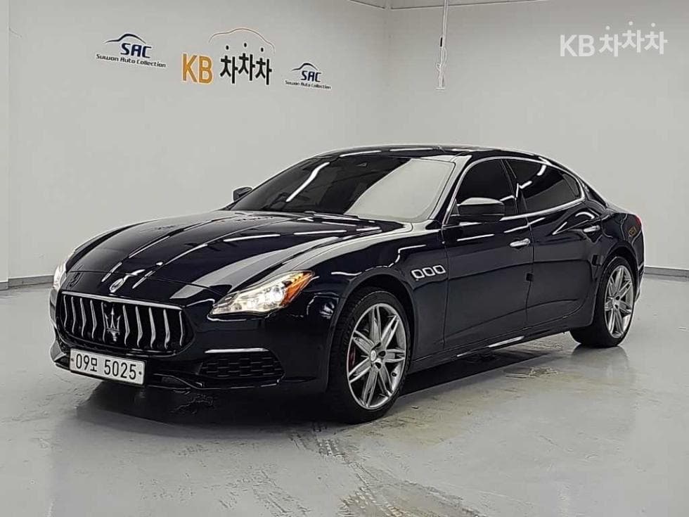 마세라티 콰트로Forte 3.0 V6 그란루쏘 - Image 1